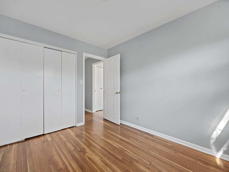 441 N 4th Avenue Des Plaines IL 60016