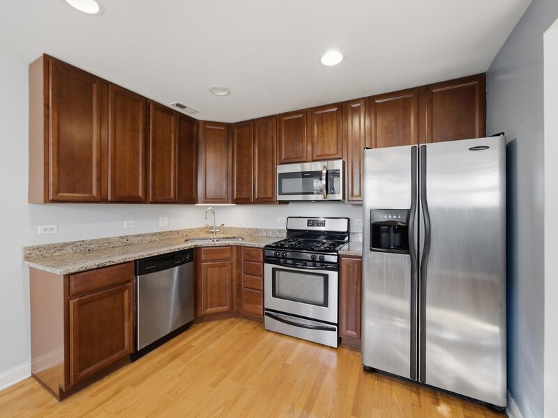 4440 N Dover Street Chicago IL 60640