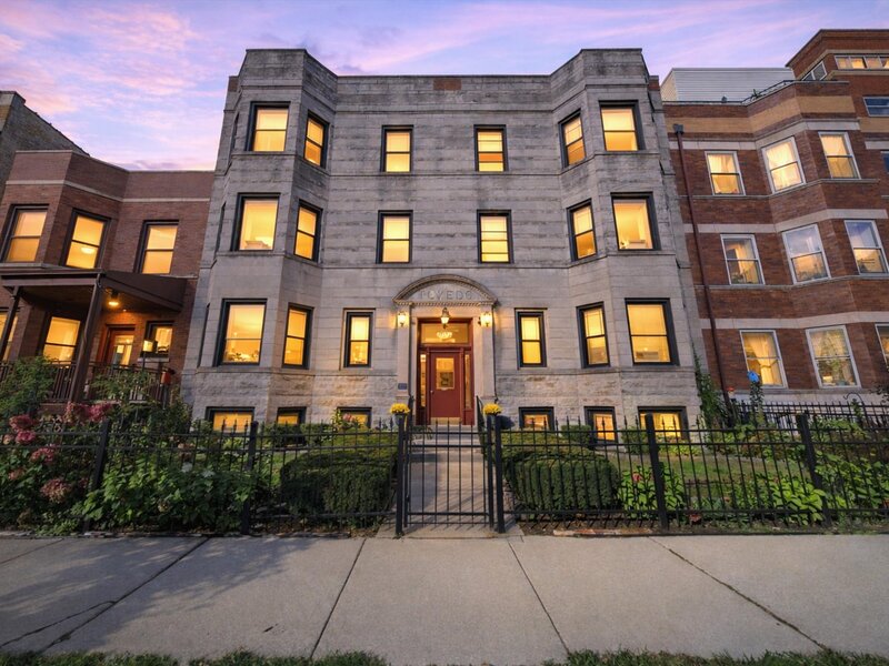 4440 N Dover Street Chicago IL 60640