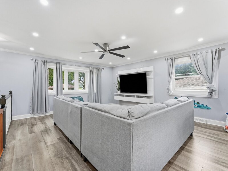 574 W Millers Road Des Plaines IL 60016