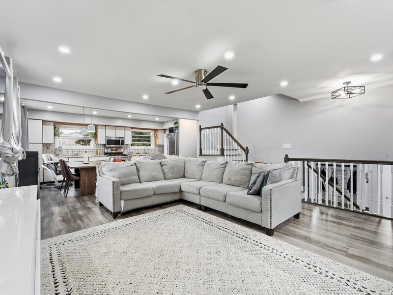 574 W Millers Road Des Plaines IL 60016
