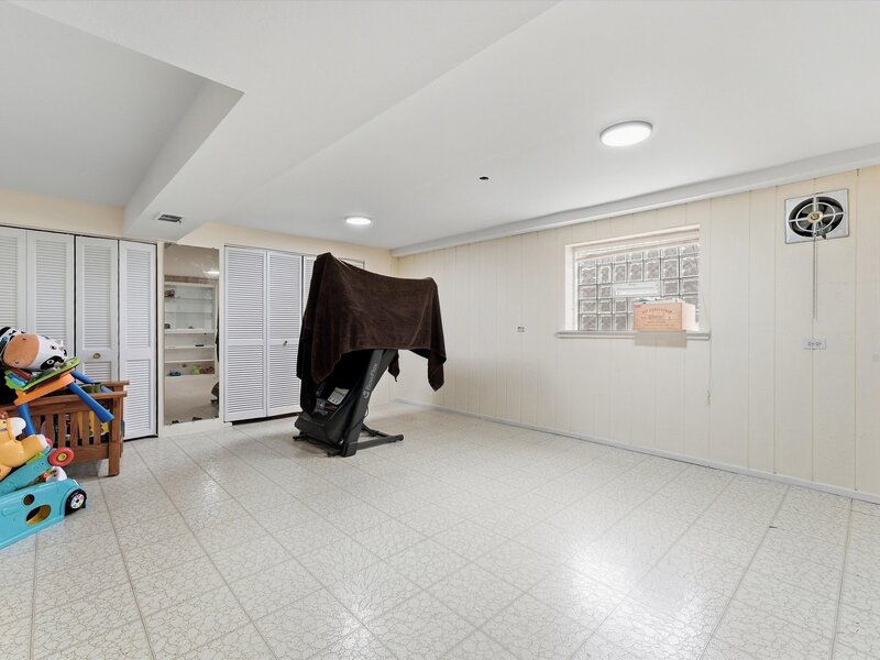 574 W Millers Road Des Plaines IL 60016