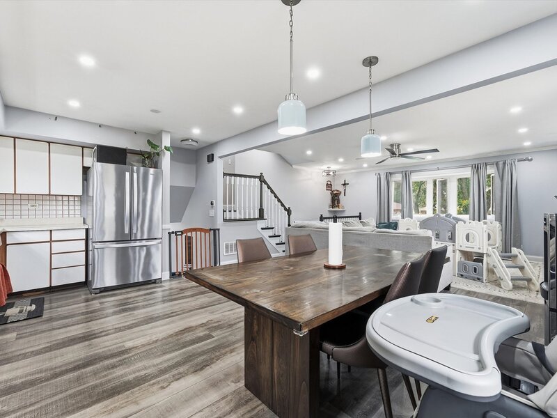 574 W Millers Road Des Plaines IL 60016