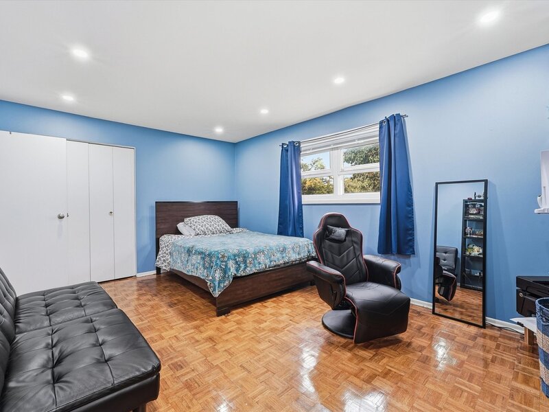 574 W Millers Road Des Plaines IL 60016