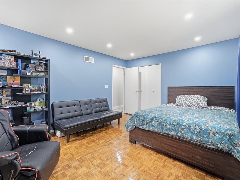 574 W Millers Road Des Plaines IL 60016