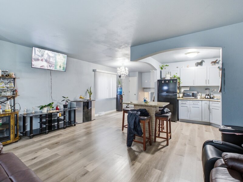 6909 S Ada Street Chicago IL 60636