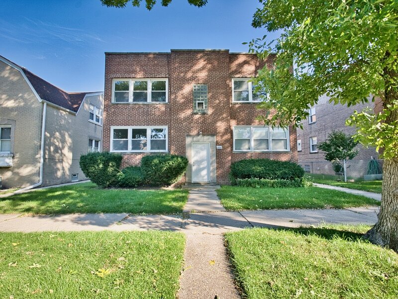 2830 W Summerdale Avenue Chicago IL 60625
