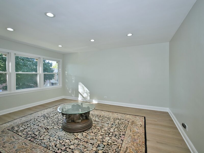 2830 W Summerdale Avenue Chicago IL 60625