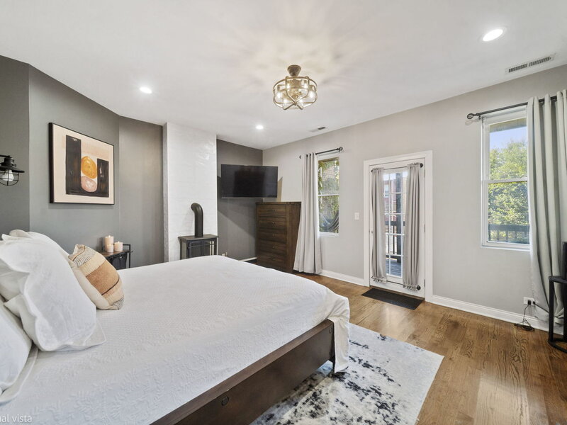 4818 S Evans Avenue Chicago IL 60615