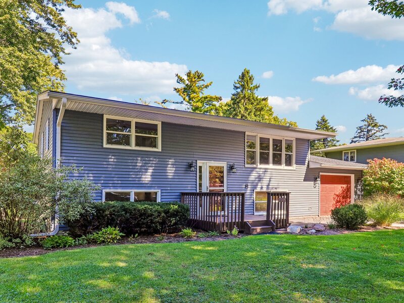 1506 Jewel Avenue St. Charles IL 60174