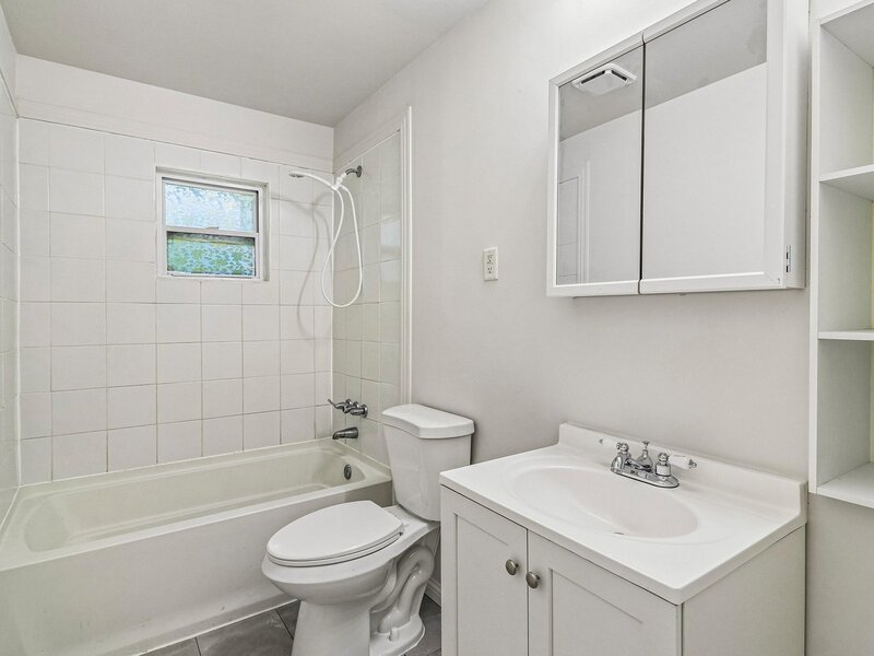 1506 Jewel Avenue St. Charles IL 60174