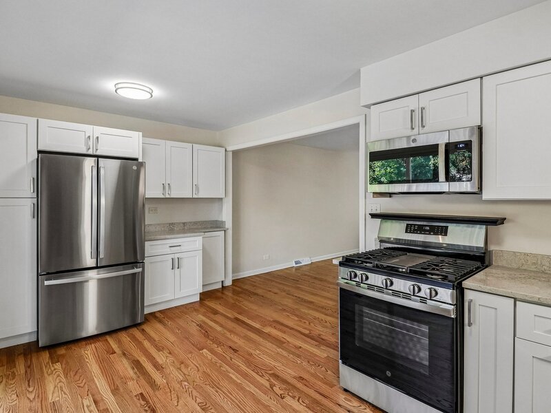 1506 Jewel Avenue St. Charles IL 60174