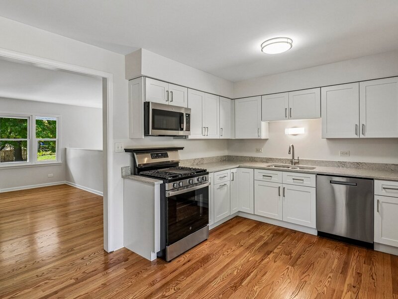 1506 Jewel Avenue St. Charles IL 60174