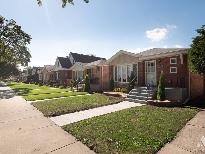 8810 S Euclid Avenue Chicago IL 60617
