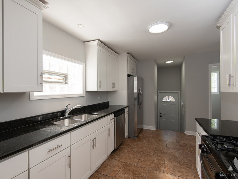 8810 S Euclid Avenue Chicago IL 60617