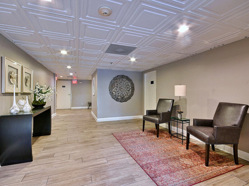 820 Graceland Avenue Des Plaines IL 60016