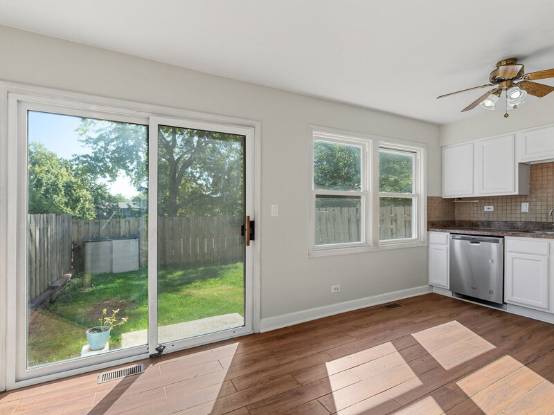 1931 Farnham Court Schaumburg IL 60194