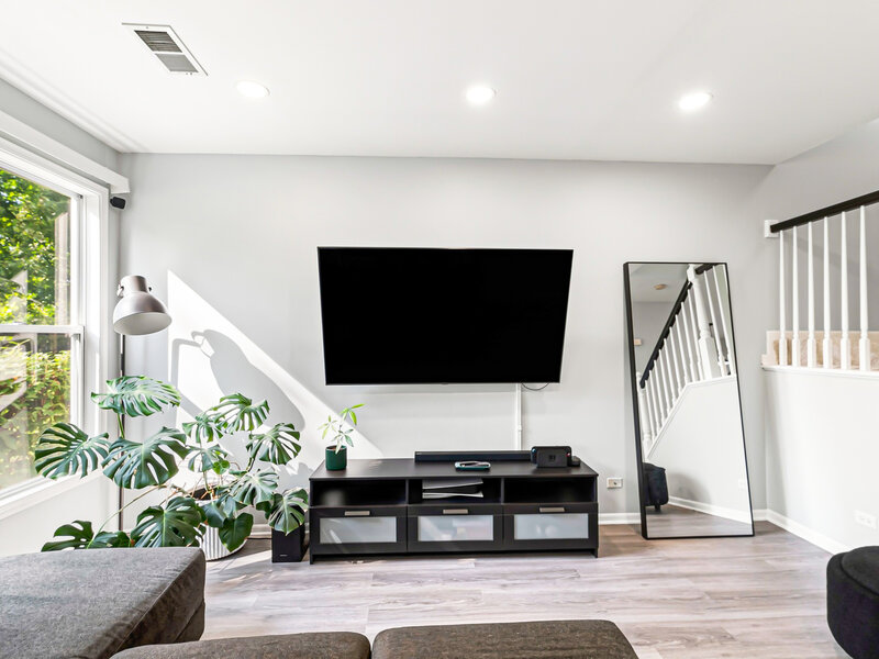 991 Sheridan Circle Naperville IL 60563