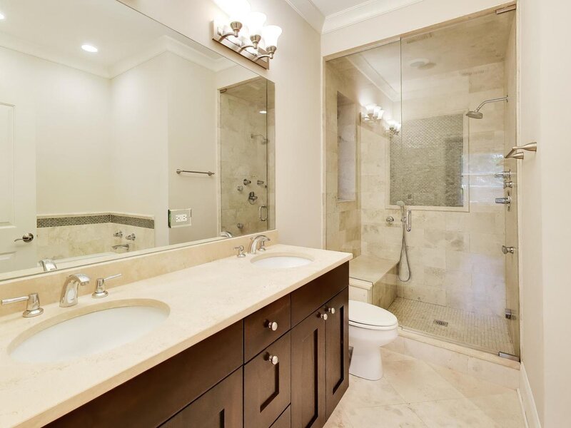 2842 N Racine Avenue Chicago IL 60657
