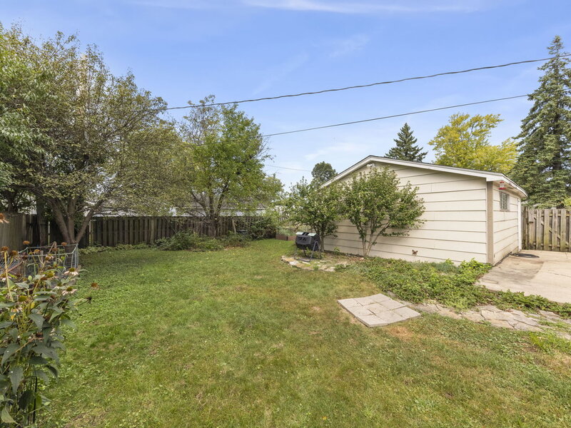 334 Fairfax Avenue Romeoville IL 60446