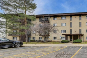 Photo of 445 S Cleveland Avenue Arlington Heights IL 60005 Unit 204