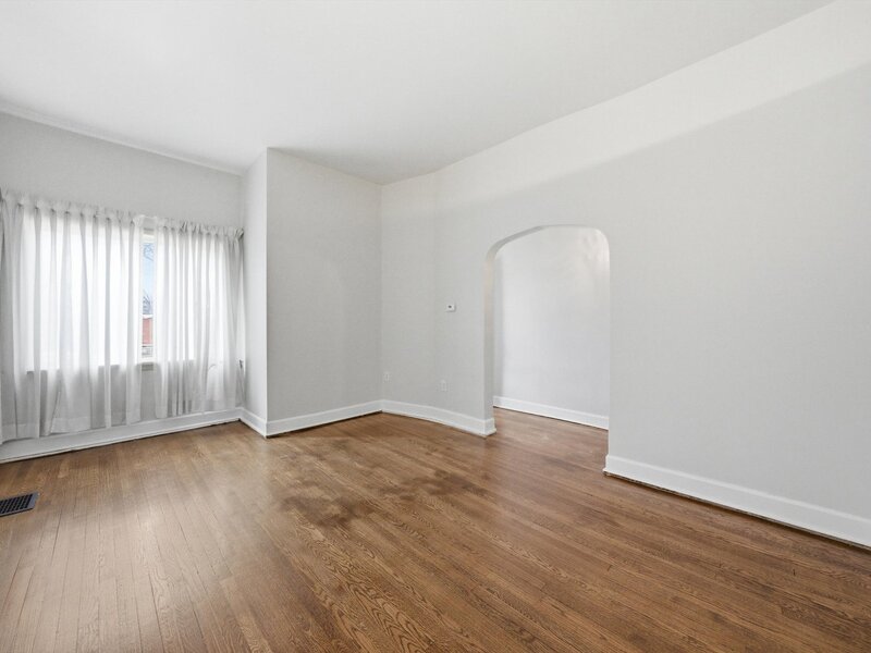 11223 S Forrestville Avenue Chicago IL 60628