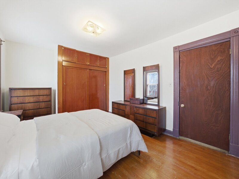 11223 S Forrestville Avenue Chicago IL 60628