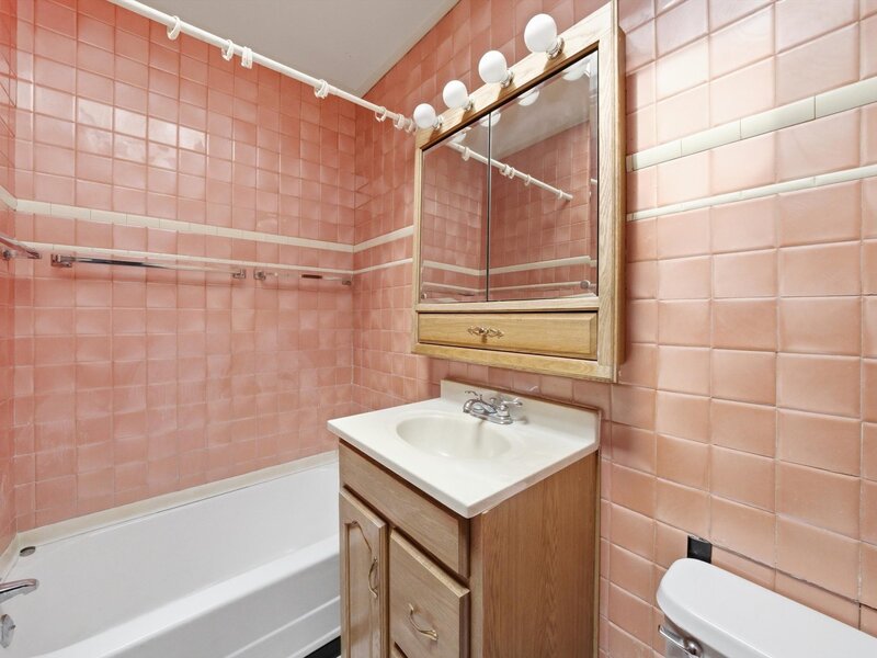 11223 S Forrestville Avenue Chicago IL 60628