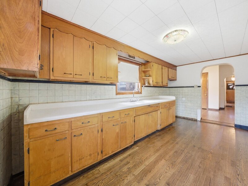 11223 S Forrestville Avenue Chicago IL 60628