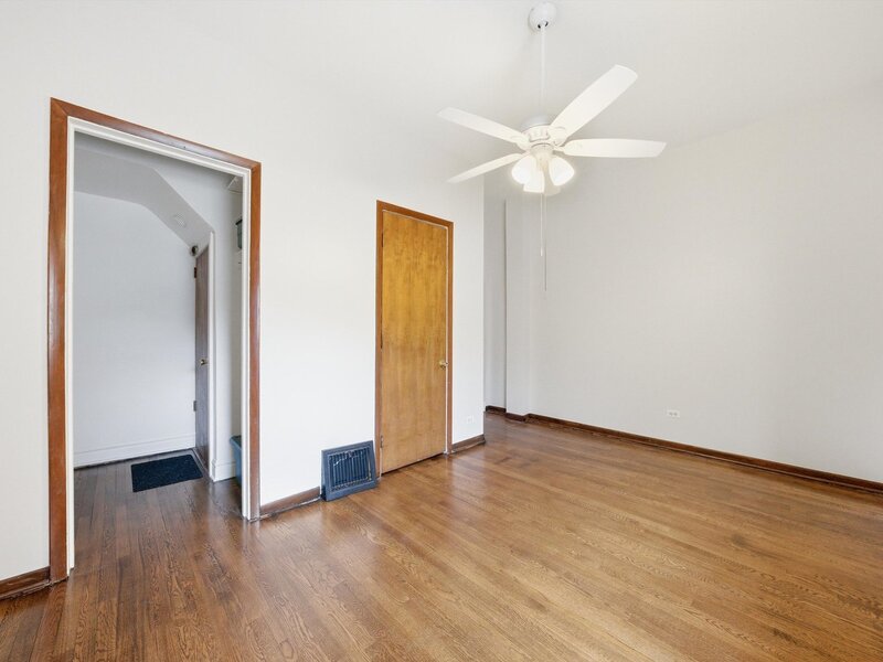 11223 S Forrestville Avenue Chicago IL 60628
