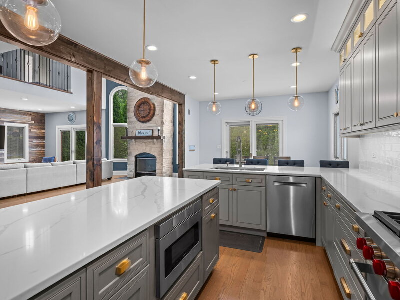 6834 N Kedvale Avenue Lincolnwood IL 60712