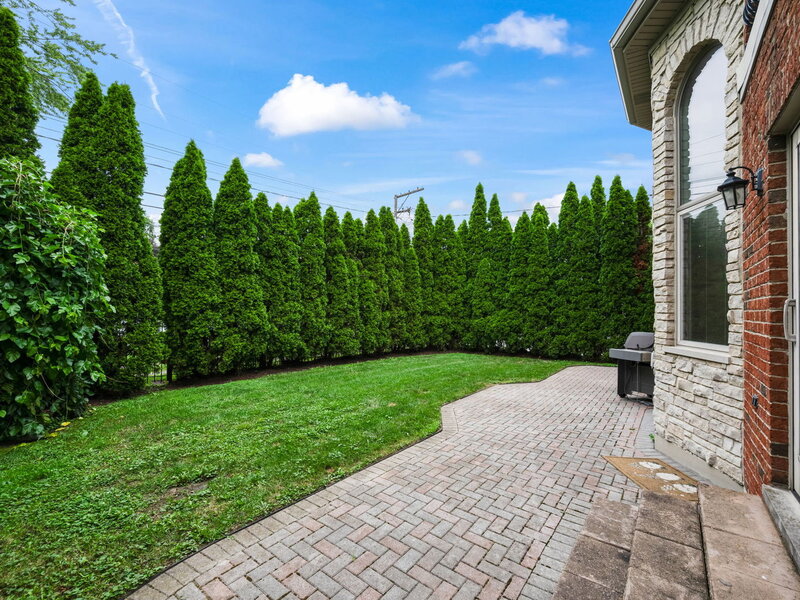 6834 N Kedvale Avenue Lincolnwood IL 60712