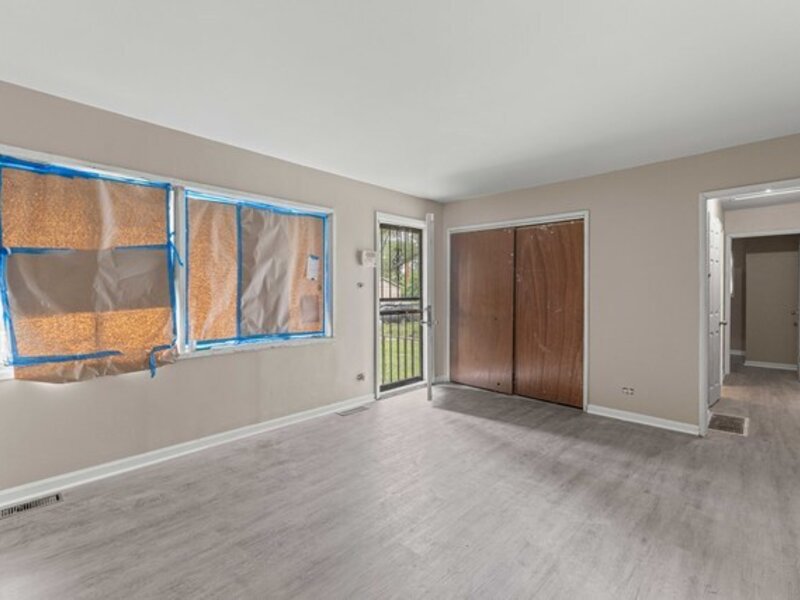 172 W 158th Street Harvey IL 60426