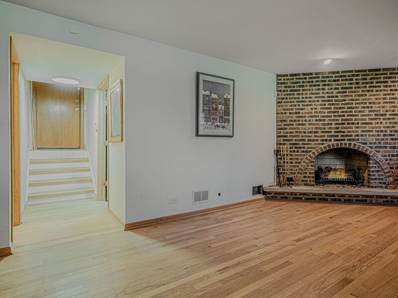 1606 E Waverly Court Arlington Heights IL 60004