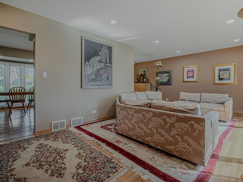 1606 E Waverly Court Arlington Heights IL 60004