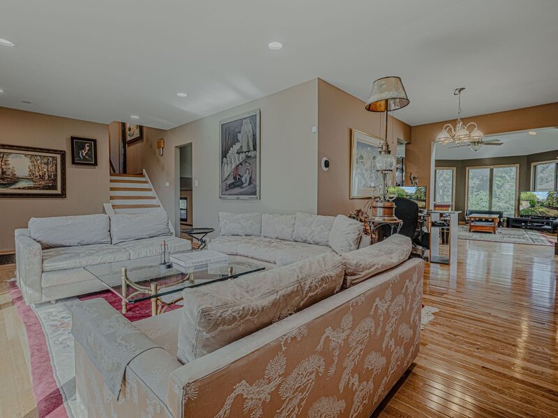 1606 E Waverly Court Arlington Heights IL 60004