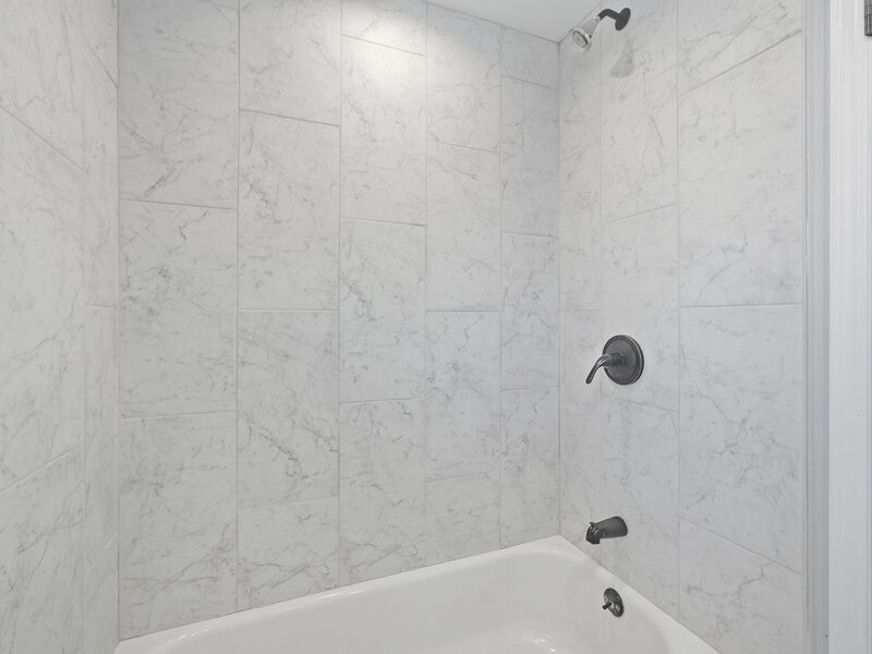 139 W 83rd Street Chicago IL 60620