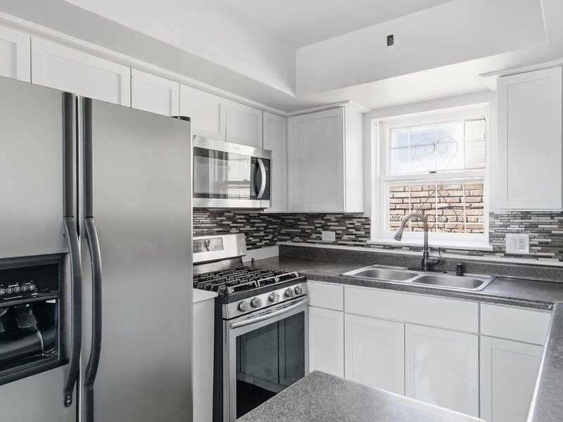 139 W 83rd Street Chicago IL 60620
