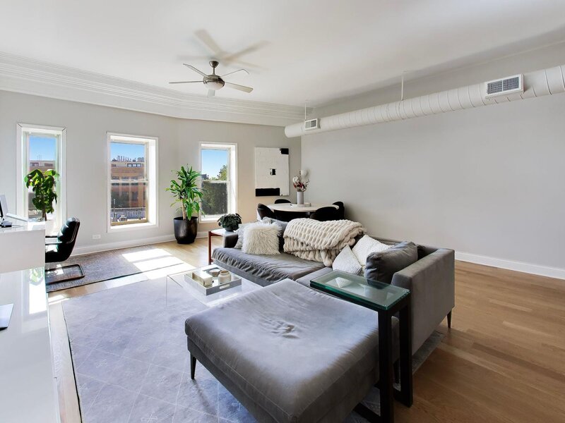 3323 N Paulina Street Chicago IL 60657