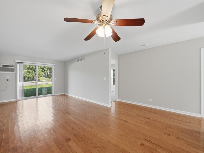 774 Terrace Court Elgin IL 60120