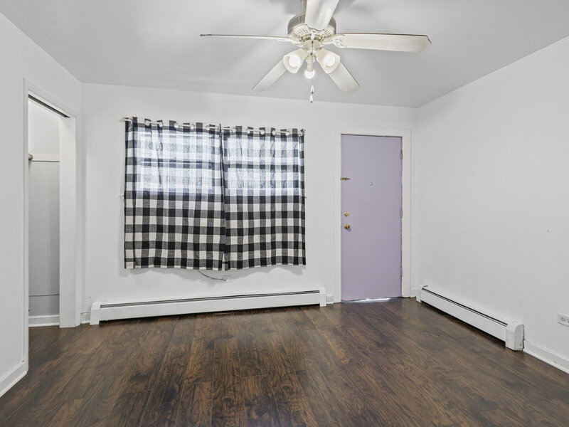 44 King Arthur Court Northlake IL 60164