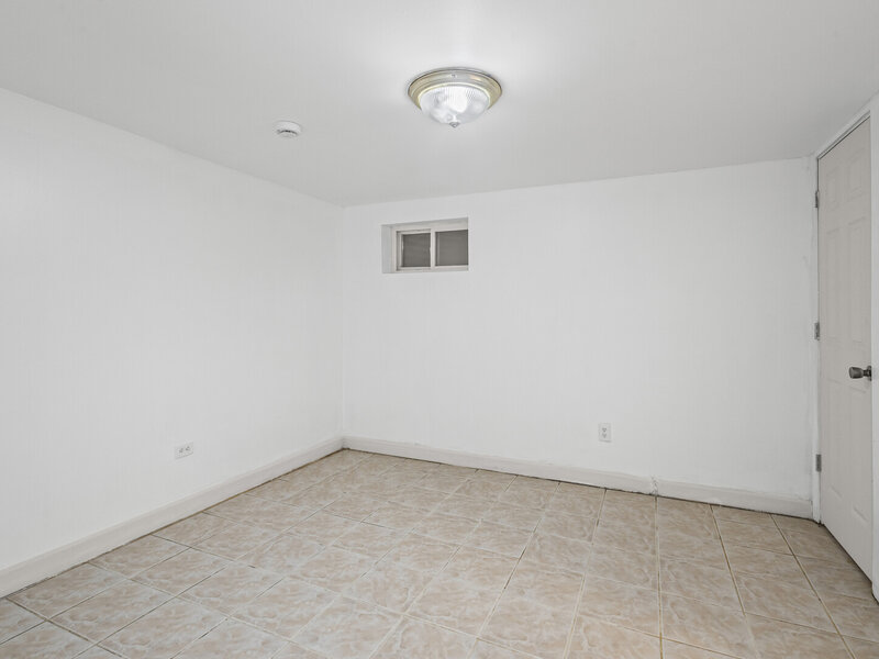 44 King Arthur Court Northlake IL 60164