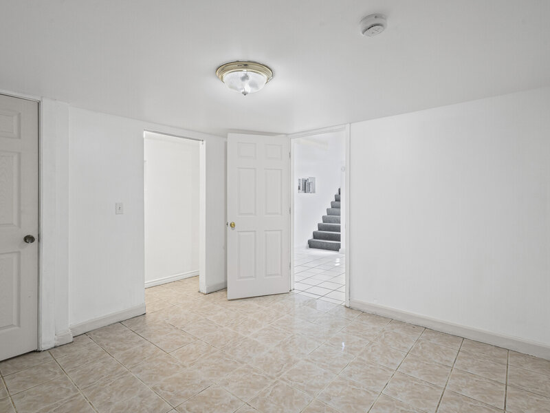 44 King Arthur Court Northlake IL 60164