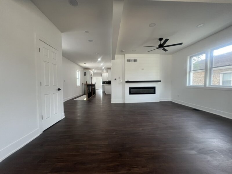 8423 S Carpenter Street Chicago IL 60620