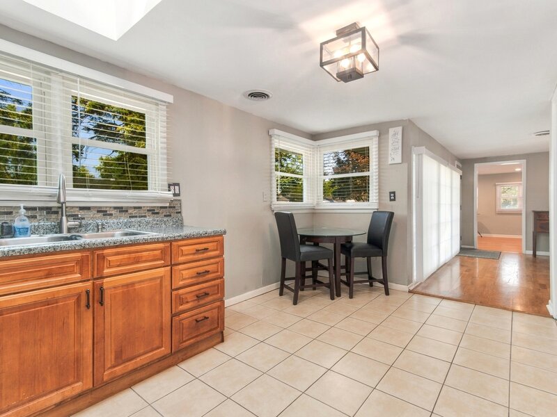 651 Westgate Drive Aurora IL 60506