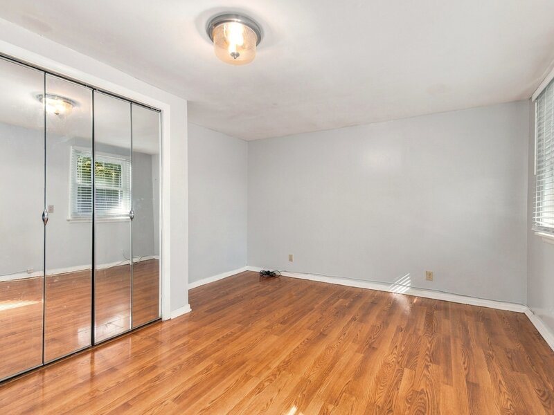 651 Westgate Drive Aurora IL 60506