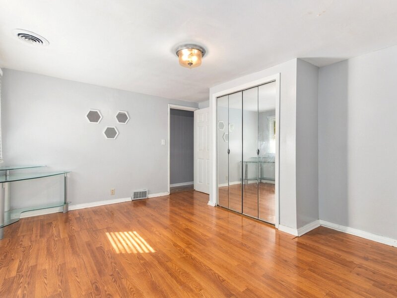 651 Westgate Drive Aurora IL 60506
