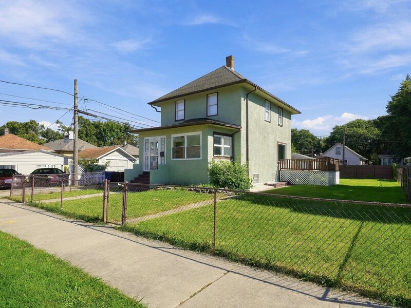 11715 S Parnell Avenue Chicago IL 60628