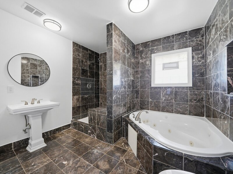11715 S Parnell Avenue Chicago IL 60628