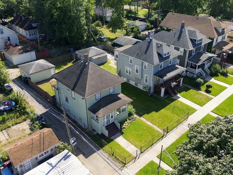 11715 S Parnell Avenue Chicago IL 60628